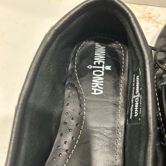 Minnetonka Black Leather Moccasin Loafers Women’s Size 8 - Picture 5 of 7